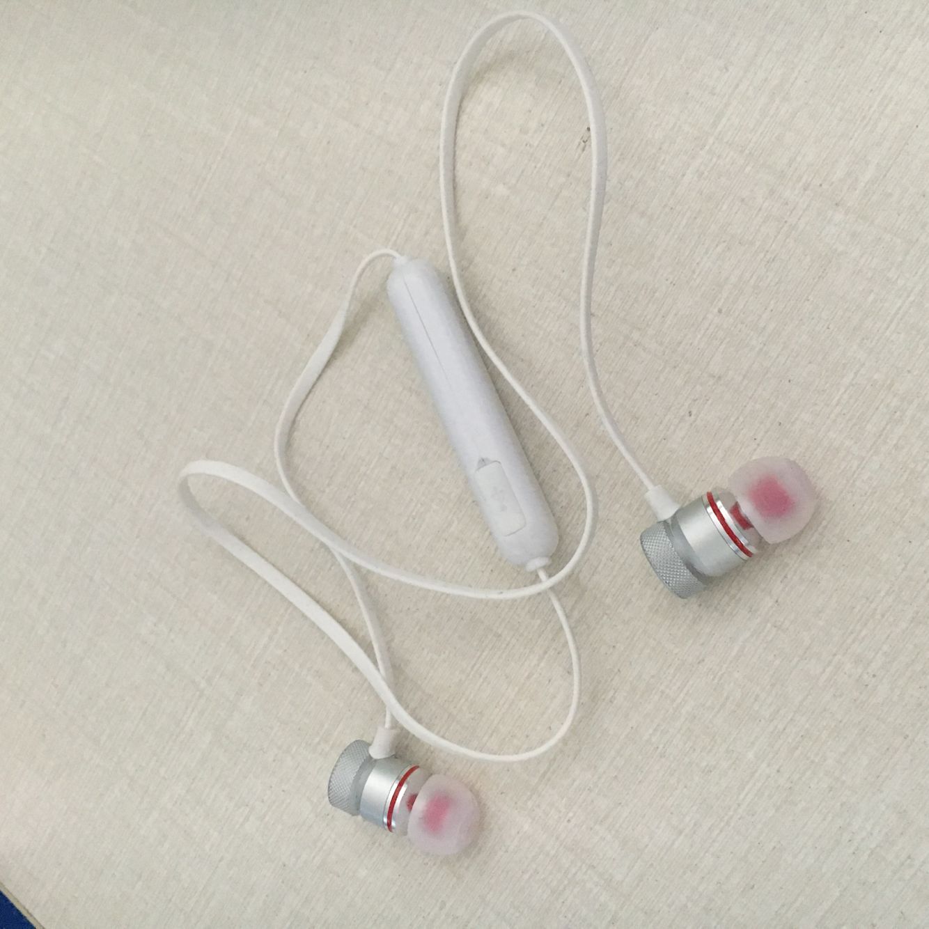 運(yùn)動耳機(jī)